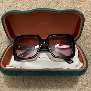 Gucci GG0418S Black Frame Pink Lens Square Groovy Sunglasses w/ Case 🕶️🎀